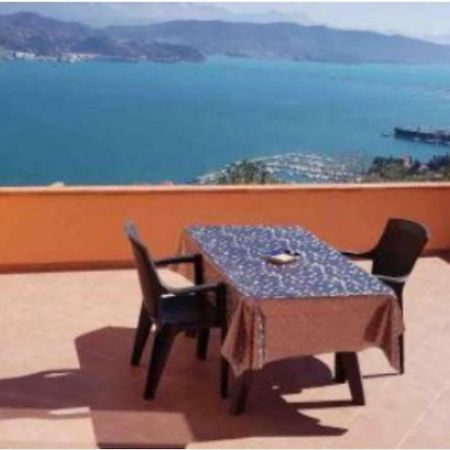 La Finestra Sul Mare Villa ลาสเปเซีย ภายนอก รูปภาพ