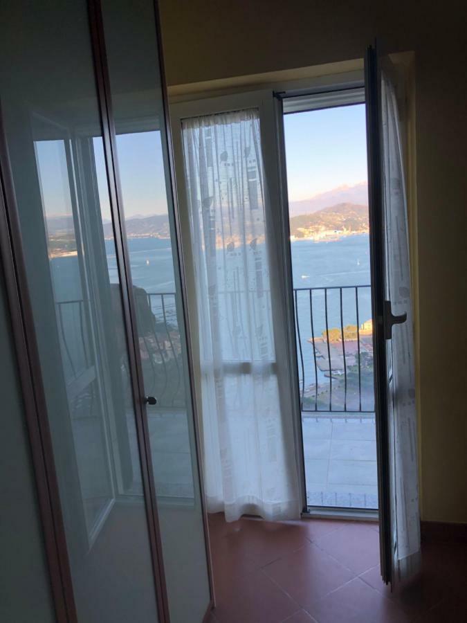 La Finestra Sul Mare Villa ลาสเปเซีย ภายนอก รูปภาพ