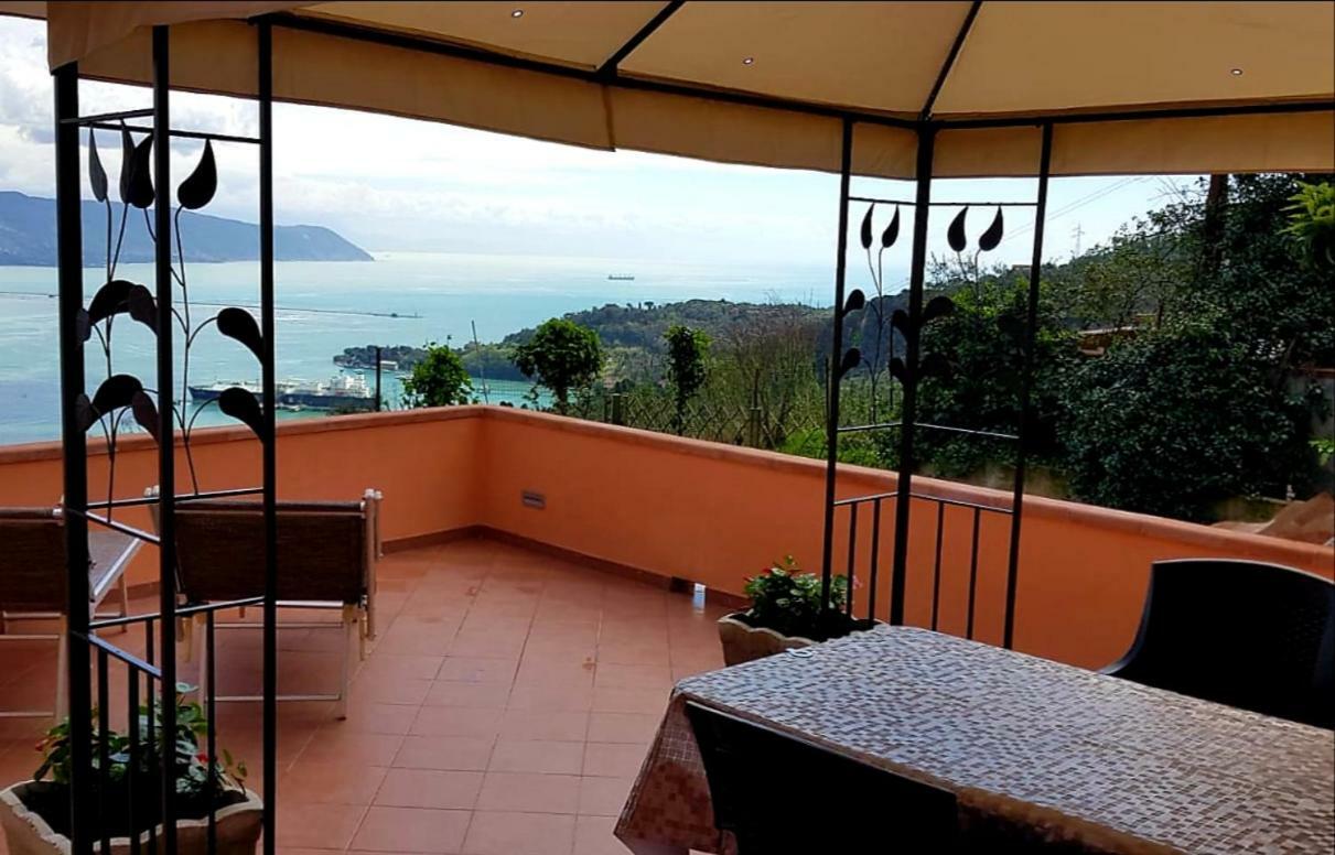 La Finestra Sul Mare Villa ลาสเปเซีย ภายนอก รูปภาพ